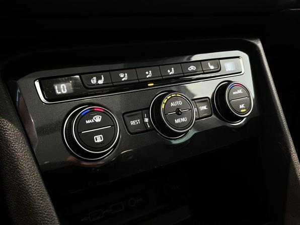 Volkswagen Tiguan II с пробегом 2018 года, цена 2 950 000 рублей, 74685 км, внедорожник, Автокод Объявления