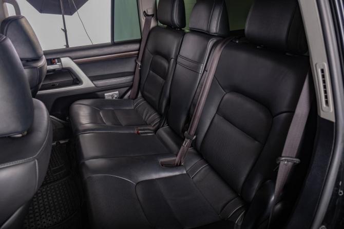 Toyota Land Cruiser 200 Series Рестайлинг 2 с пробегом 2018 года, цена 6 699 000 рублей, 155000 км, внедорожник, Автокод Объявления