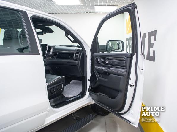 Ram 1500 V Рестайлинг с пробегом 2025 года, цена 10 299 000 рублей, 37 км, offers.body_type.unknown, Автокод Объявления