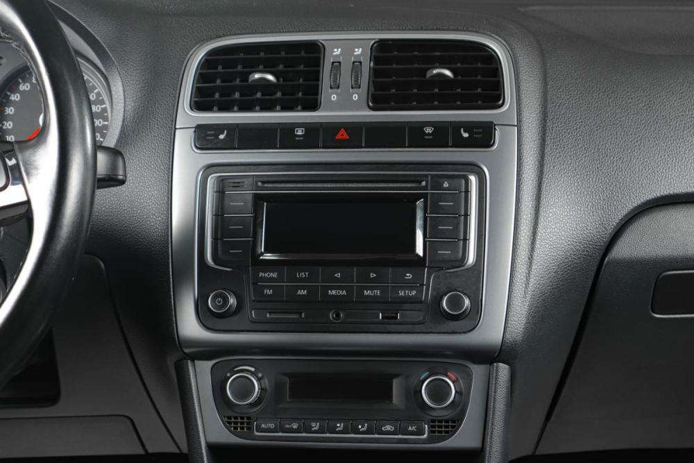 Volkswagen Polo V Рестайлинг Тюмень  - изображение 17