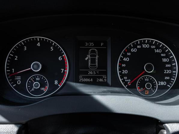Volkswagen Jetta VI с пробегом 2013 года, цена 998 000 рублей, 250064 км, седан, Автокод Объявления