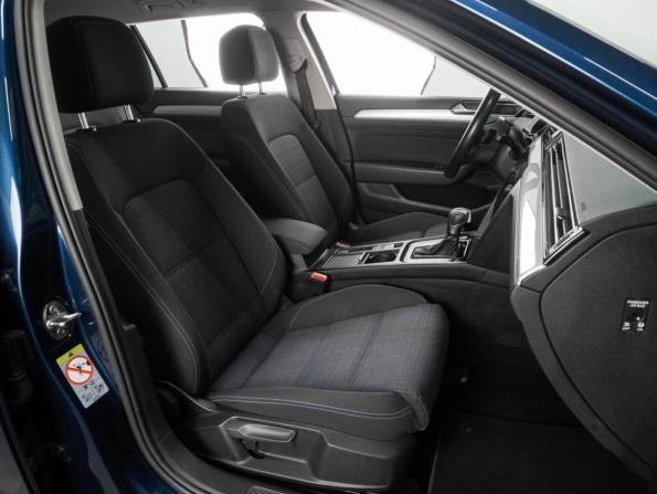 Volkswagen Passat B8 Рестайлинг с пробегом 2020 года, цена 2 354 000 рублей, 112249 км, универсал, Автокод Объявления