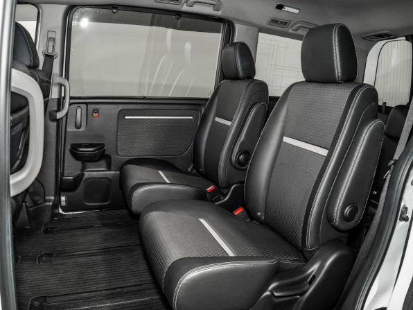 Honda Stepwgn V с пробегом 2017 года, цена 2 100 000 рублей, 59348 км, минивэн, Автокод Объявления