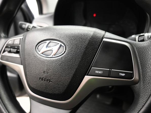Hyundai Solaris II с пробегом 2019 года, цена 1 559 000 рублей, 103447 км, седан, Автокод Объявления