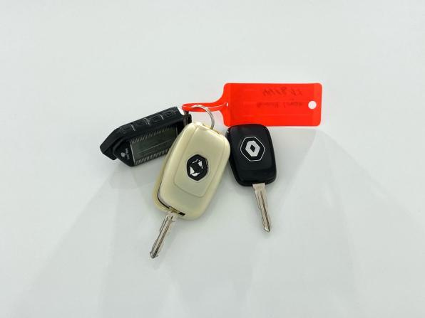 Renault Logan II Рестайлинг с пробегом 2020 года, цена 970 000 рублей, 176426 км, седан, Автокод Объявления