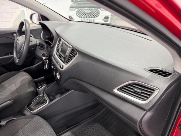 Hyundai Solaris II с пробегом 2018 года, цена 1 249 000 рублей, 89952 км, седан, Автокод Объявления