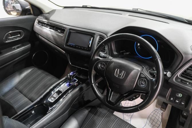 Honda Vezel I с пробегом 2014 года, цена 1 449 000 рублей, 152000 км, внедорожник, Автокод Объявления
