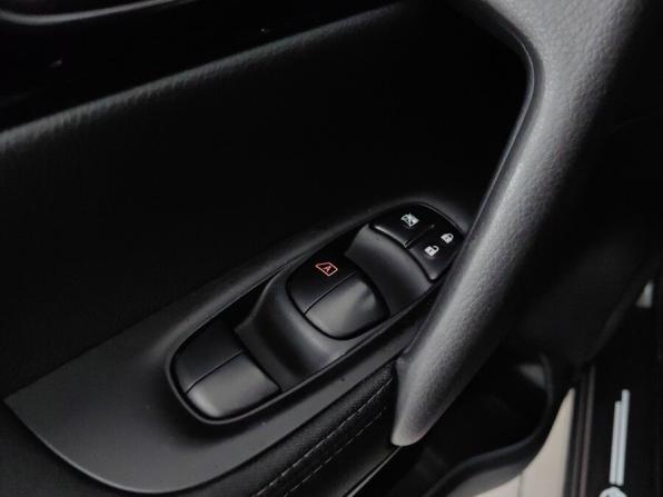 Nissan Qashqai II с пробегом 2018 года, цена 1 545 000 рублей, 140992 км, внедорожник, Автокод Объявления