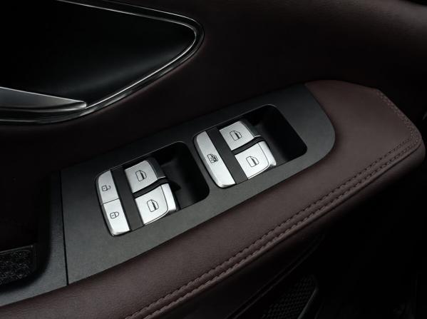JETOUR X90+ с пробегом 2024 года, цена 2 999 000 рублей, 6058 км, внедорожник, Автокод Объявления