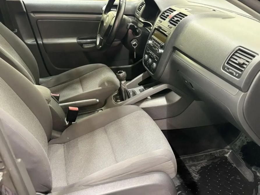 Volkswagen Jetta V Саратов  - изображение 8