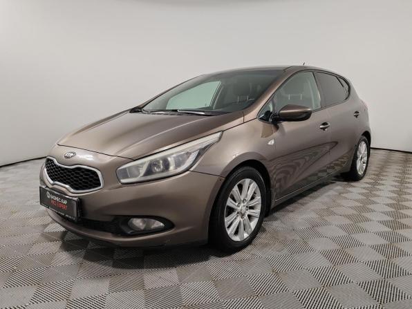 Kia Ceed II с пробегом 2013 года, цена 935 000 рублей, 231117 км, хэтчбек, Автокод Объявления