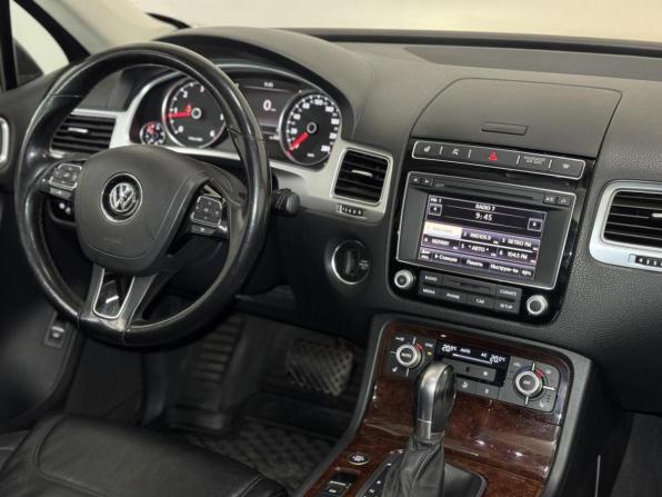 Volkswagen Touareg II Рестайлинг с пробегом 2015 года, цена 2 999 000 рублей, 131754 км, внедорожник, Автокод Объявления
