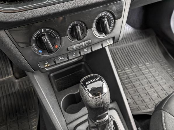 Skoda Rapid II с пробегом 2021 года, цена 1 240 000 рублей, 162808 км, лифтбек, Автокод Объявления