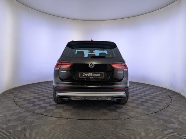 Volkswagen Tiguan II с пробегом 2019 года, цена 2 150 000 рублей, 193073 км, внедорожник, Автокод Объявления