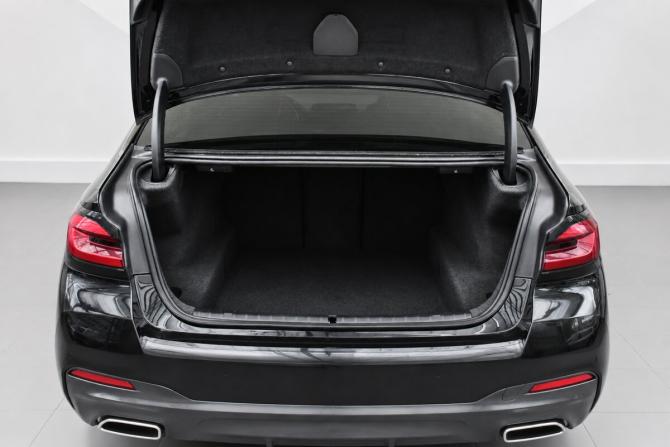 BMW 5 серии VII (G30/G31/G38) Рестайлинг с пробегом 2020 года, цена 3 933 000 рублей, 91785 км, седан, Автокод Объявления