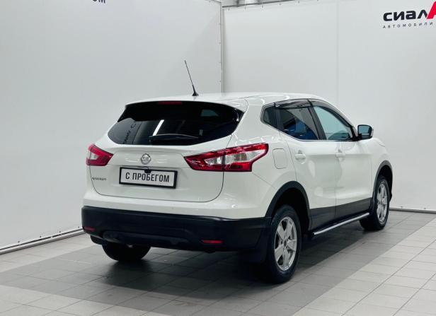 Nissan Qashqai II с пробегом 2015 года, цена 1 629 000 рублей, 90598 км, внедорожник, Автокод Объявления