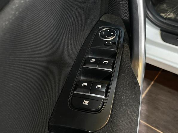Kia Ceed III с пробегом 2019 года, цена 1 260 000 рублей, 286862 км, универсал, Автокод Объявления
