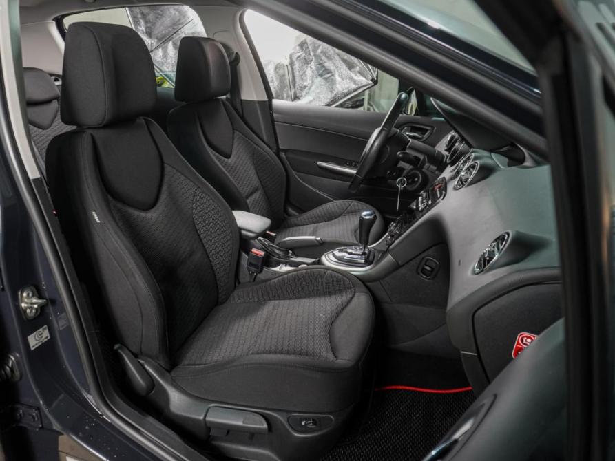 Peugeot 308 I Рестайлинг Воронеж  - изображение 8