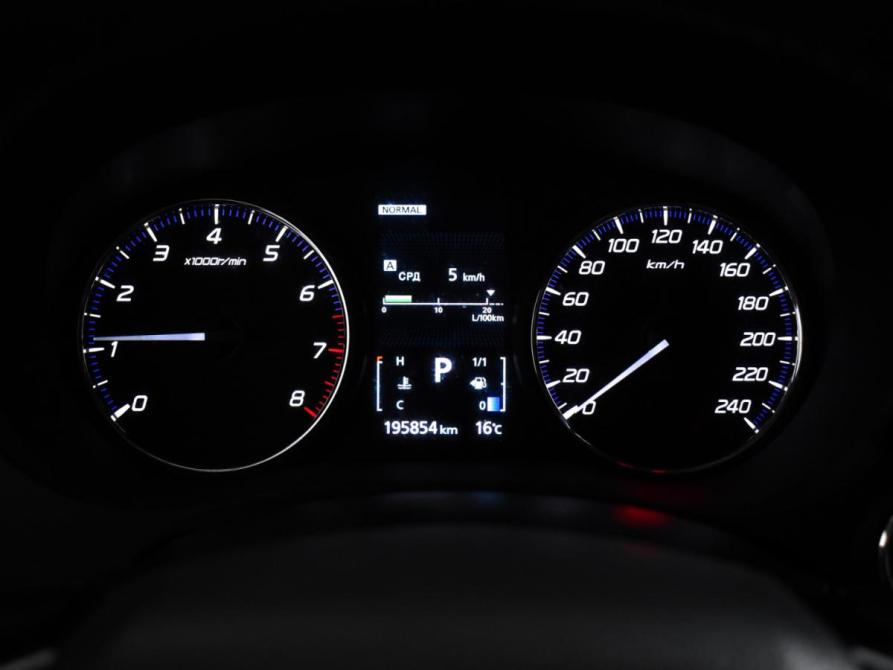 Mitsubishi Outlander III Рестайлинг 3 Санкт-Петербург  - изображение 18