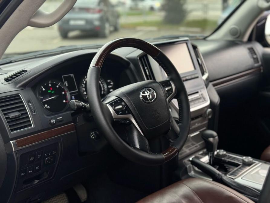 Toyota Land Cruiser 200 Series Рестайлинг 2 Челябинск  - изображение 13