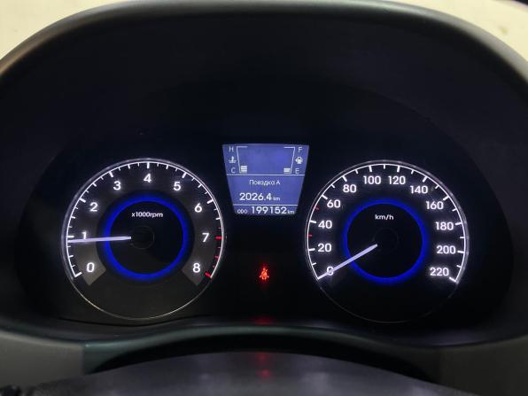 Hyundai Solaris I с пробегом 2011 года, цена 550 000 рублей, 199000 км, хэтчбек, Автокод Объявления