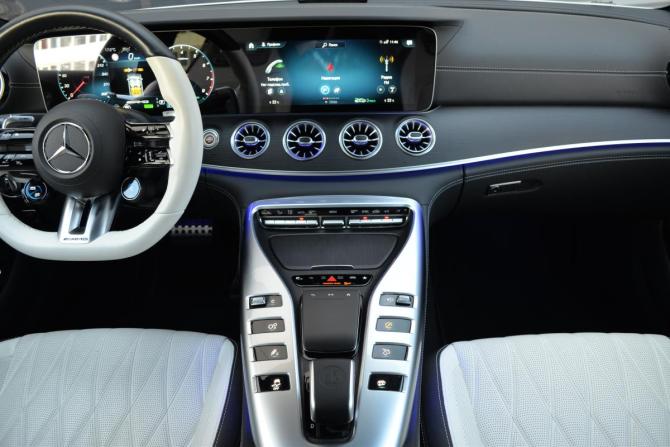 Mercedes-Benz AMG GT I Рестайлинг с пробегом 2022 года, цена 9 990 000 рублей, 25817 км, лифтбек, Автокод Объявления