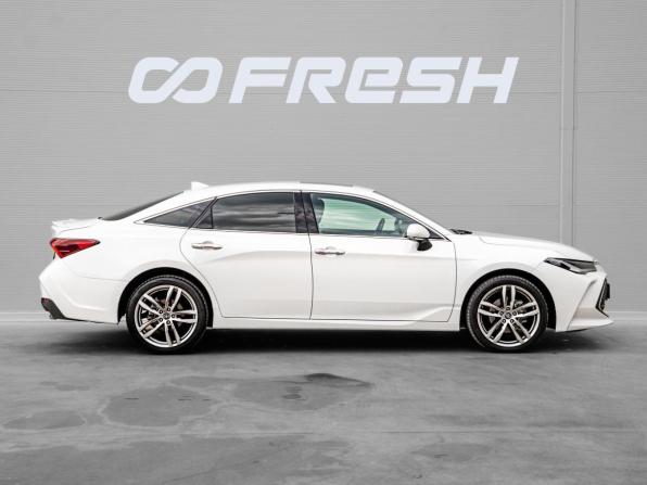Toyota Avalon V Рестайлинг с пробегом 2022 года, цена 3 379 000 рублей, 43720 км, седан, Автокод Объявления