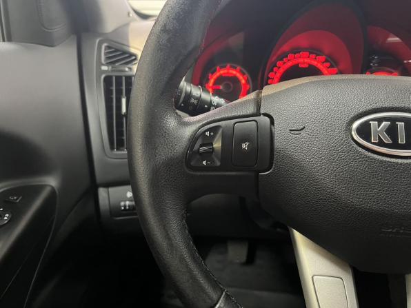 Kia Ceed I Рестайлинг с пробегом 2011 года, цена 819 000 рублей, 148813 км, универсал, Автокод Объявления