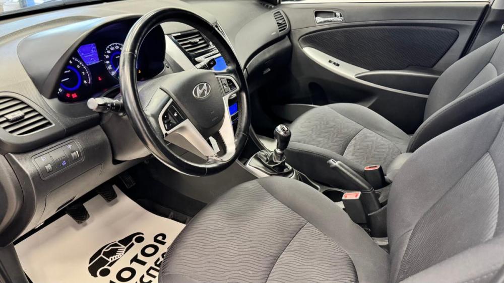 Hyundai Solaris I Киров  - изображение 8