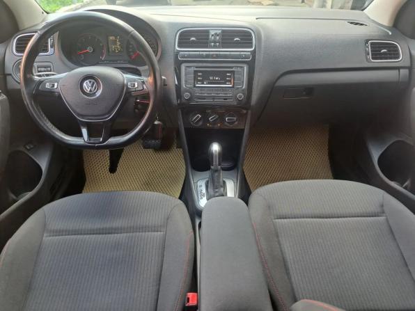 Volkswagen Polo V Рестайлинг с пробегом 2017 года, цена 1 148 000 рублей, 107000 км, седан, Автокод Объявления