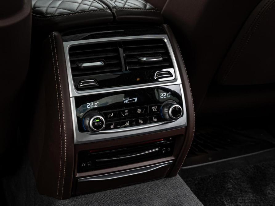 BMW 7 серии VI (G11/G12) Рестайлинг Краснодар  - изображение 32