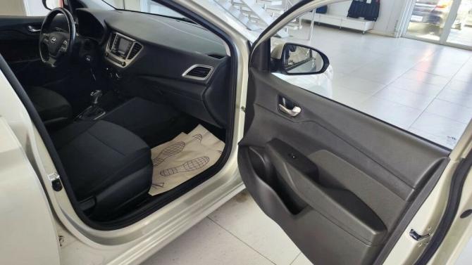Hyundai Solaris II с пробегом 2019 года, цена 1 460 000 рублей, 56800 км, седан, Автокод Объявления