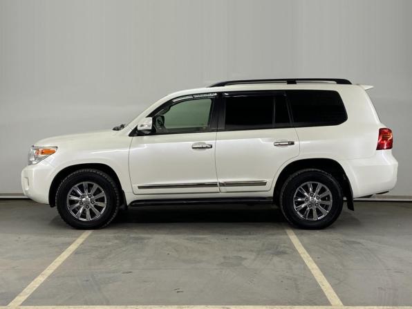 Toyota Land Cruiser 200 Series Рестайлинг 1 с пробегом 2012 года, цена 3 750 000 рублей, 201723 км, внедорожник, Автокод Объявления
