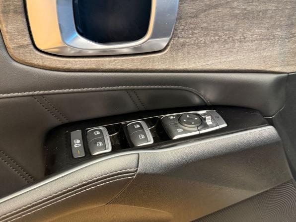 Kia Sorento IV с пробегом 2021 года, цена 2 748 000 рублей, 192000 км, внедорожник, Автокод Объявления