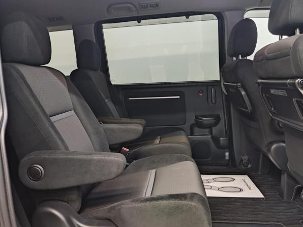 Honda Stepwgn V Рестайлинг с пробегом 2019 года, цена 2 250 000 рублей, 66403 км, минивэн, Автокод Объявления