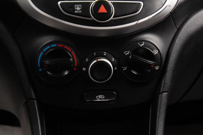 Hyundai Solaris I с пробегом 2011 года, цена 529 000 рублей, 189100 км, седан, Автокод Объявления