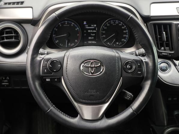 Toyota RAV4 IV (XA40) Рестайлинг с пробегом 2018 года, цена 2 350 000 рублей, 150141 км, внедорожник, Автокод Объявления