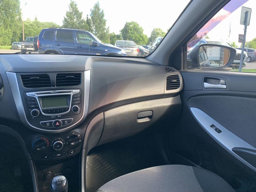 Hyundai Solaris I Великие Луки  - изображение 15