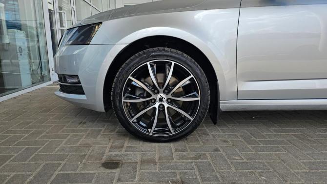 Skoda Octavia III (A7) Рестайлинг с пробегом 2020 года, цена 1 999 000 рублей, 165360 км, лифтбек, Автокод Объявления