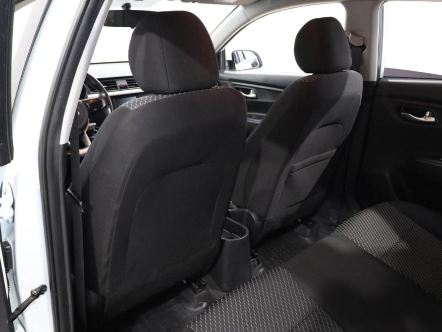 Kia Rio IV Ростов-на-Дону  - изображение 11