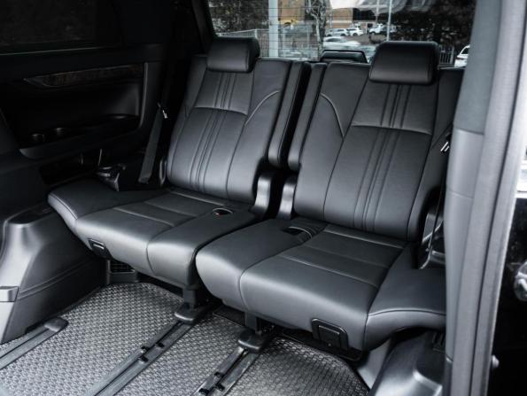 Toyota Alphard III Рестайлинг с пробегом 2022 года, цена 5 700 000 рублей, 33337 км, минивэн, Автокод Объявления