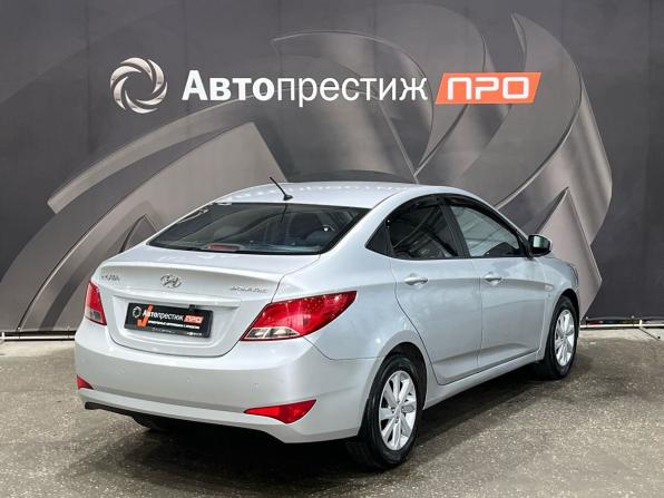 Hyundai Solaris I Рестайлинг с пробегом 2014 года, цена 730 000 рублей, 186230 км, седан, Автокод Объявления
