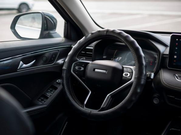 Haval Jolion I Рестайлинг с пробегом 2024 года, цена 2 050 000 рублей, 75274 км, внедорожник, Автокод Объявления