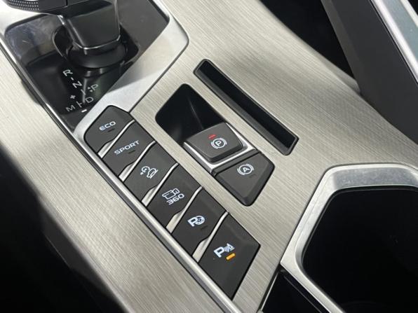 Geely Coolray I с пробегом 2023 года, цена 1 767 600 рублей, 53771 км, внедорожник, Автокод Объявления