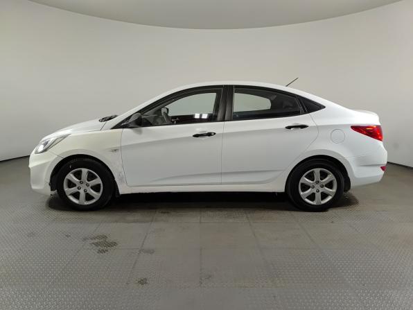 Hyundai Solaris I с пробегом 2013 года, цена 395 000 рублей, 237000 км, седан, Автокод Объявления
