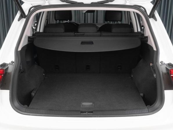 Volkswagen Tiguan II с пробегом 2018 года, цена 2 099 000 рублей, 144911 км, внедорожник, Автокод Объявления