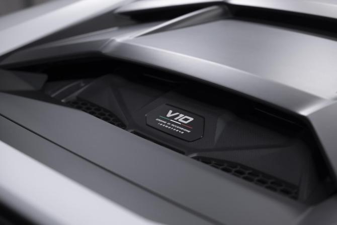Новый Lamborghini Huracán I Рестайлинг 2024 года, цена 42 900 000 рублей, купе, Автокод Объявления