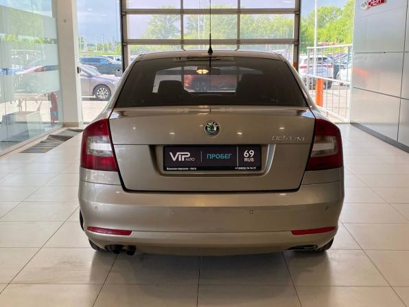 Skoda Octavia II (A5) Рестайлинг с пробегом 2010 года, цена 737 000 рублей, 215067 км, лифтбек, Автокод Объявления