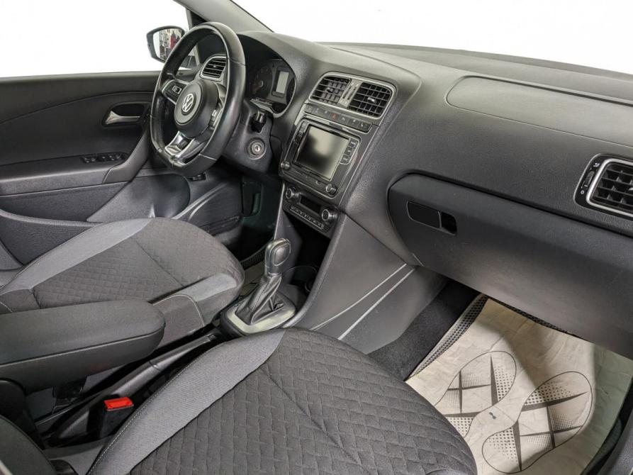 Volkswagen Polo V Рестайлинг Екатеринбург  - изображение 12
