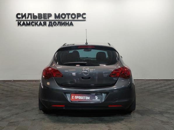 Opel Astra J с пробегом 2010 года, цена 595 000 рублей, 180200 км, хэтчбек, Автокод Объявления